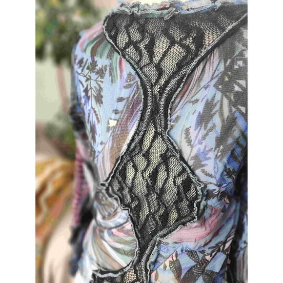 Y2K Sheer Graffiti Long Sleeve Patchwork Shirt - Picture 7 of 7